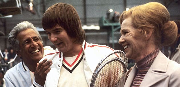 Tennis legend Pancho Gonzalez (left) joined Jimmy and Gloria Connors after a match in 1975.